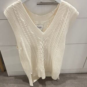 Abercrombie & Fitch Cream Cable-Knit V-Neck Sweater Vest